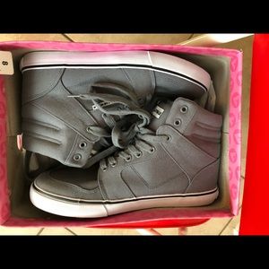 Airwalk, sporty boots, size 8, Brand new